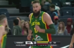 Jono Valančiūno dominacija – 18 taškų ir 9 atkovoti kamuoliai