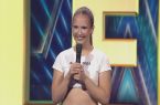 TV3 projektas „Lietuvos talentai“ yra atskleidęs ne vieną būsimą šalies pramogų pasaulio žvaigždę, o šią misiją ir toliau vykdantis projektas sulaukė dar vieno „auksinio mygtuko“, kuris nuskamba tikrai ne kiekvieną kartą.
Projekto komisiją šį kartą pritrenkė trylikametės moksleivės Mintės Kuzminskaitės šokis, kurį mergina sujungė su įvairiais triukais, o jos pasirodymas nustebino netgi tikrą šios srities profesionalę, Lietuvos režisierę-choreografę Anželiką Choliną.