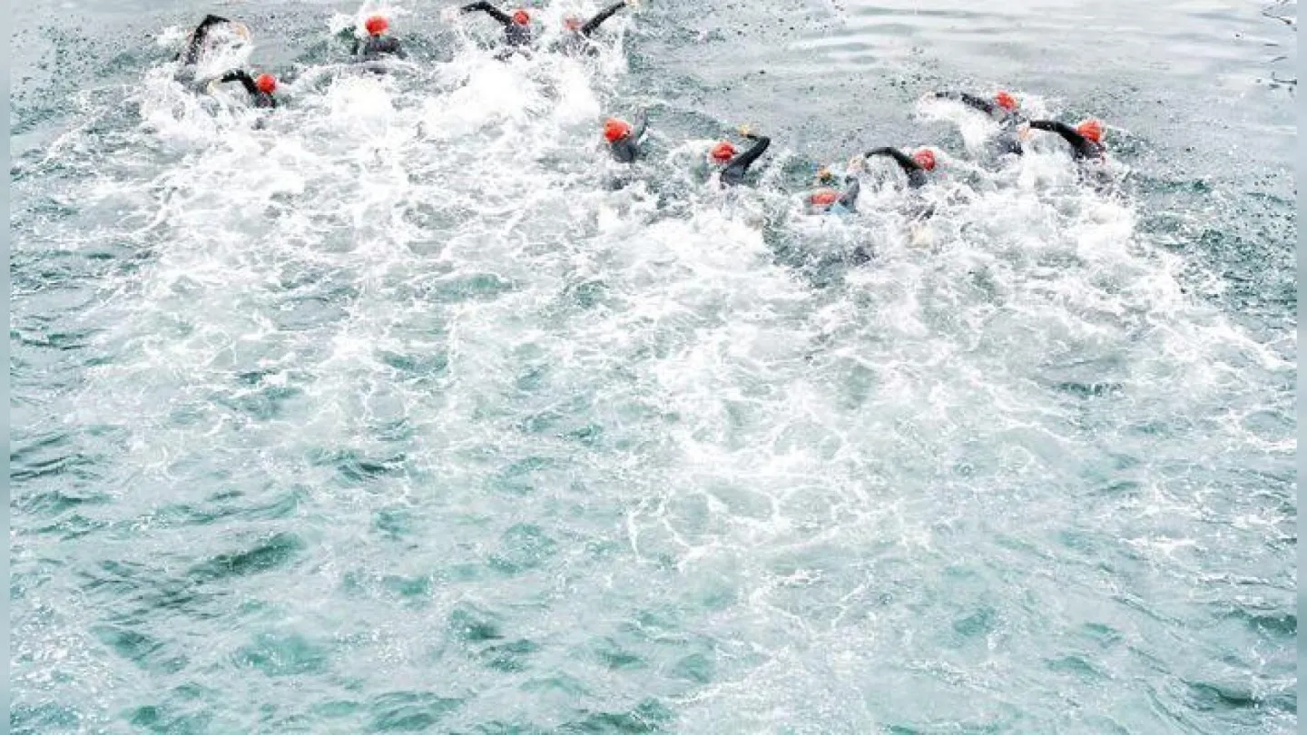 03 Back Ru T100 Triathlon World Tour | Pamplona - Eurosport 2 | Go3