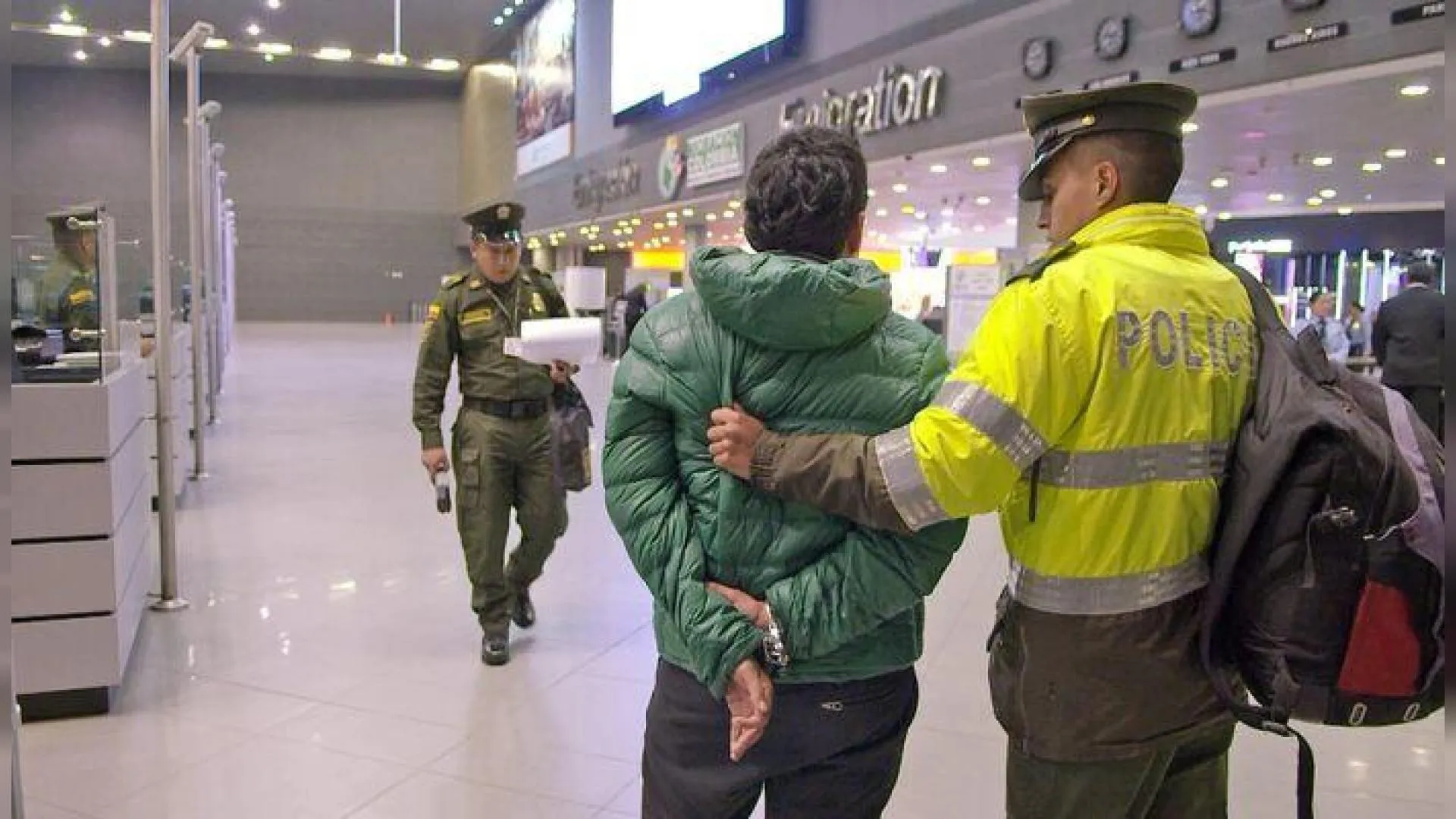 Airport Security: Colombia - National Geographic LV | Go3